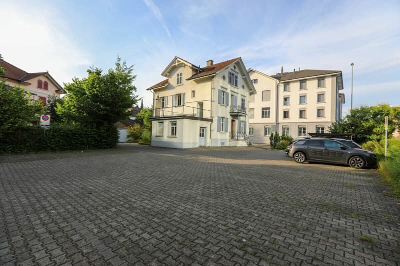 Geschäftshaus an zentraler Lage zu vermieten (11)