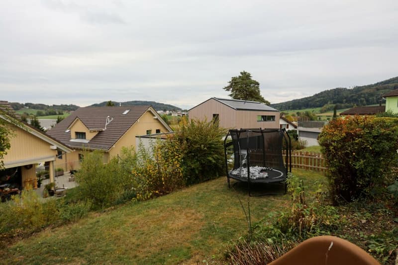 Gartenwohnung mit eigenem Hauseingang und ca. 150 m2 Sondernutzungsfläche (11)