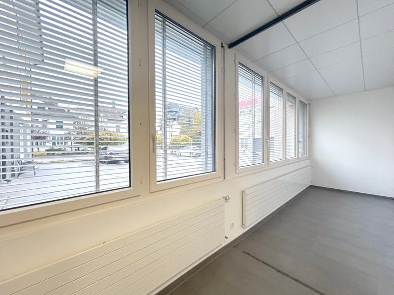 Spazio commerciale / ufficio in affitto a Derendingen (5)