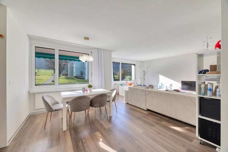Perfektes Zuhause in Schübelbach - Sonnige 2.5-Zimmer-Wohnung mit Balkon (2)