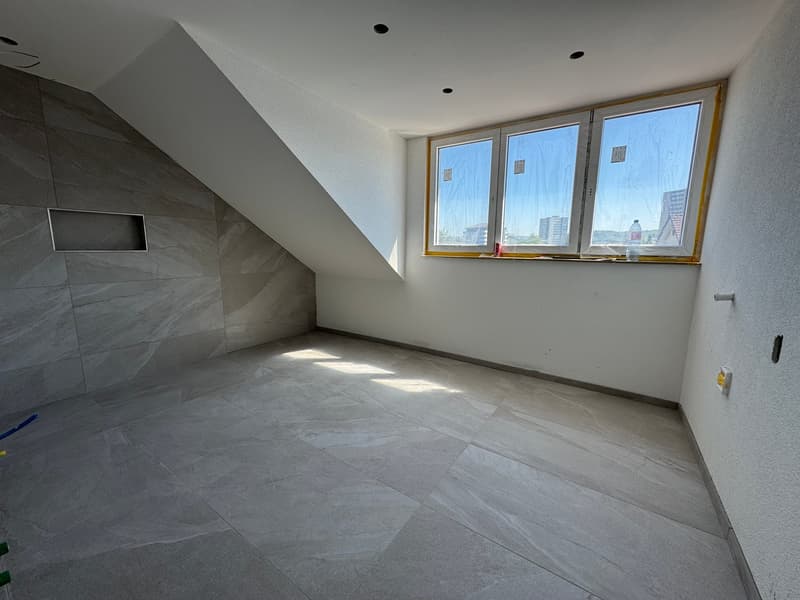 Stylish 5.5-room maisonette in Windisch (3)