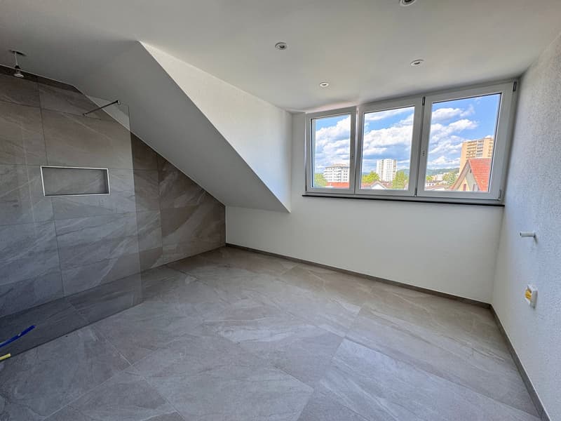 Stylish 5.5-room maisonette in Windisch (3)