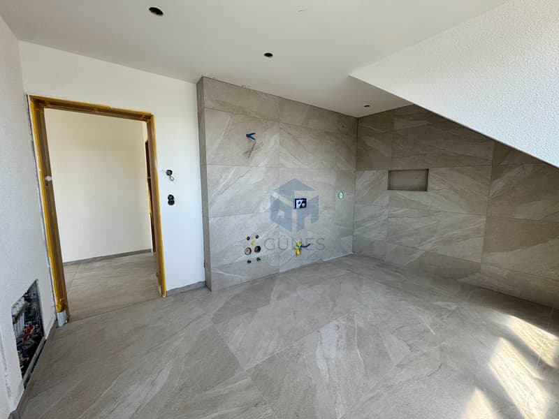 Stylish 5.5-room maisonette in Windisch (4)