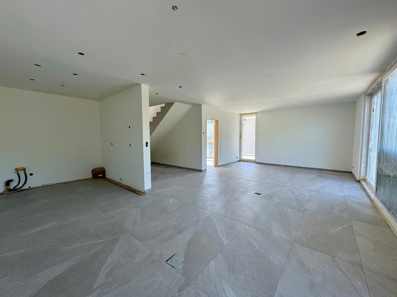 Stylish 5.5-room maisonette in Windisch (2)