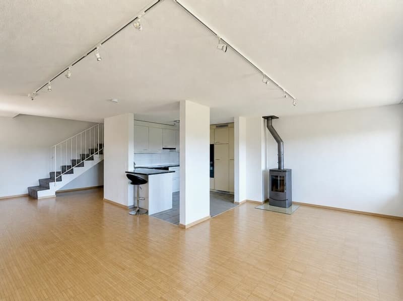 Einzigartiges Bauernhaus-Ensemble an idyllischer Lage mit viel Platz für Ihre Visionen (4)