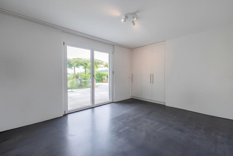 Puristisches 7.5-Zimmer-Einfamilienhaus auf 1'660 m² Traumgrundstück (5)