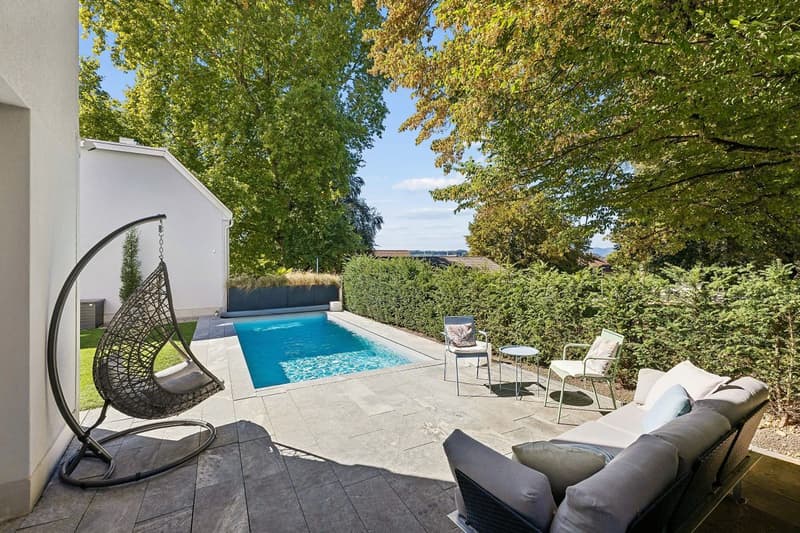 Hochwertiges Architektenhaus mit Pool und viel Privatsphäre (13)