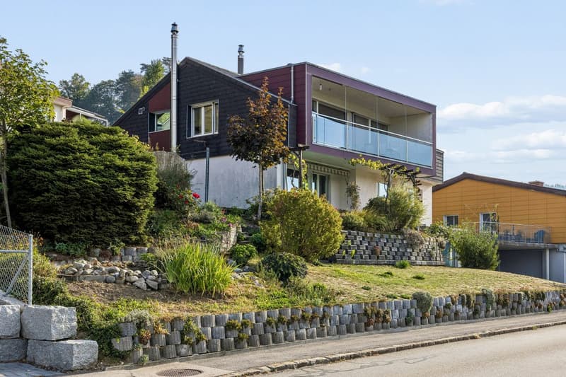 Wohnhaus: Bietet Platz für eine oder mehrere Parteien