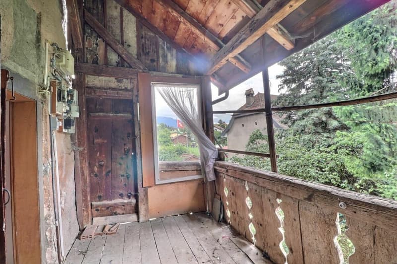 Village house 12.5 rooms in Brent (5)