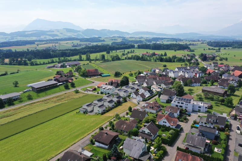 Freistehendes 6½-Zimmer-Einfamilienhaus (Neubau) nur 20 Min. von Zug entfernt (7)