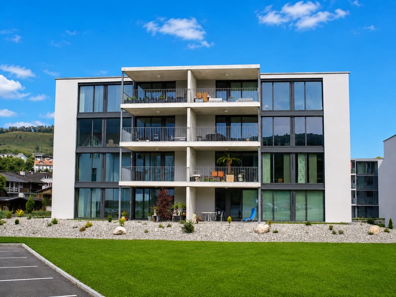 Moderne 4.5 Zimmer Erdgeschosswohnung mit Garten in Eichberg (4)