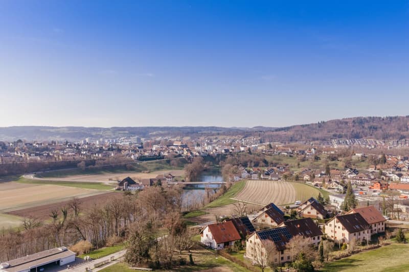 Grosszügiges Grundstück in idyllischer Lage mit vielen Möglichkeiten (19)