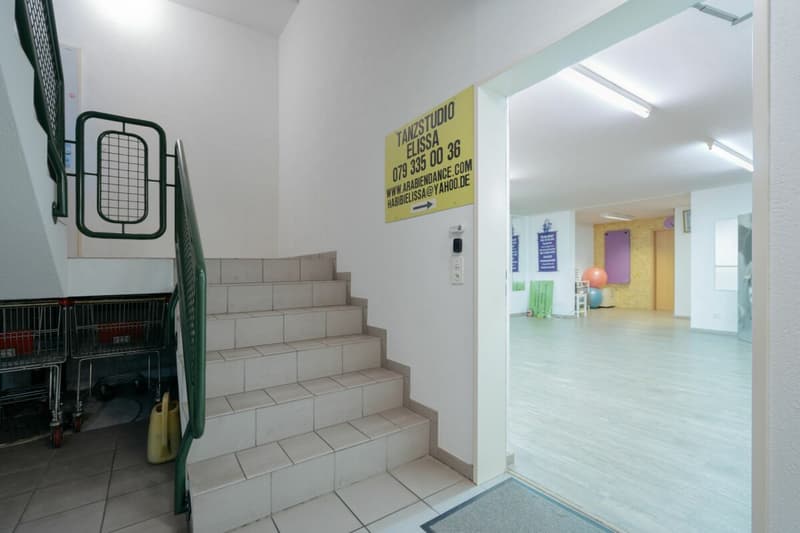 Raum für Ihre Geschäftsidee - vielseitige Gewerbefläche in Hausen AG (7)