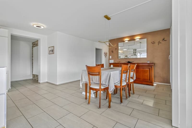Wohnen auf zwei Ebenen - Moderne 4½-Zimmer Maisonette mit grosszügiger Terrasse (8)