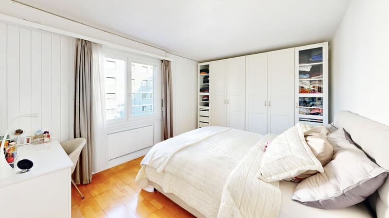 STILVOLLE 4.5-ZIMMER-WOHNUNG IN SCHÖNBÜHL (4)