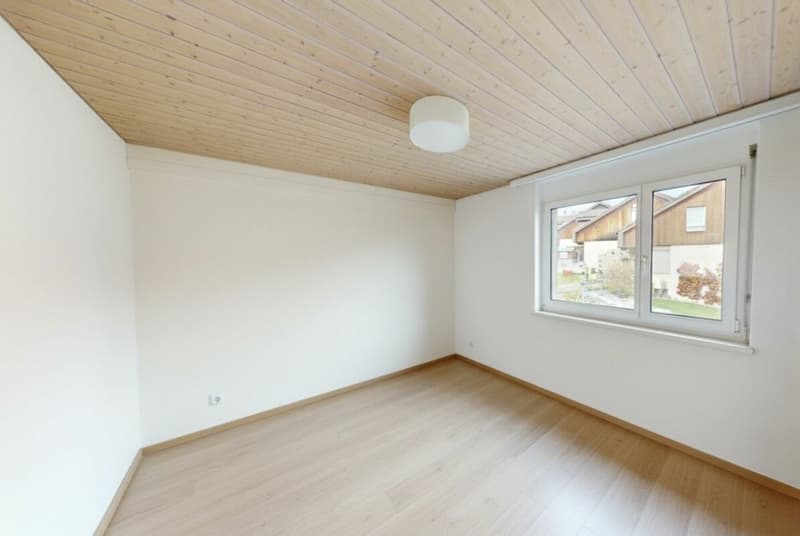 EINZIGARTIGES EINFAMILIENHAUS IN HERRENSCHWANDEN (7)