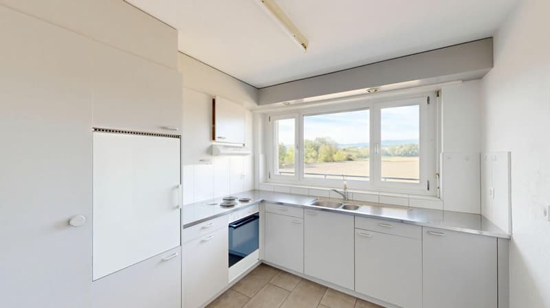 ATTRAKTIVE 2.5-ZIMMER-WOHNUNG IN MÜNTSCHEMIER (4)