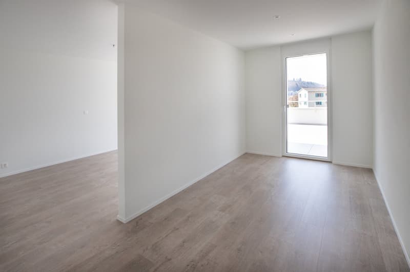 Grosszügige 5.5-Zimmer-Attikawohnung in Büren an der Aare – modern, hell und ruhig (11)