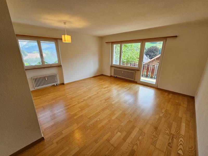 Charmante 4-Zimmer-Wohnung in Erlenbach im Simmental (1)