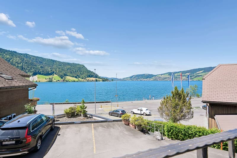 Logenplatz am Ägerisee: grandiose Seesicht und 129 m² Balkon-/Aussenfläche (6)