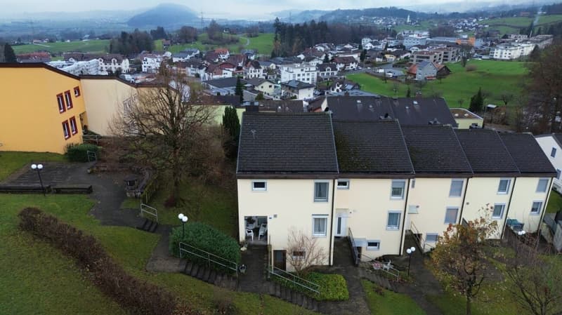 Wo der Traum vom Märchenland wahr wird - Familienparadies mit Einliegerwohnung!