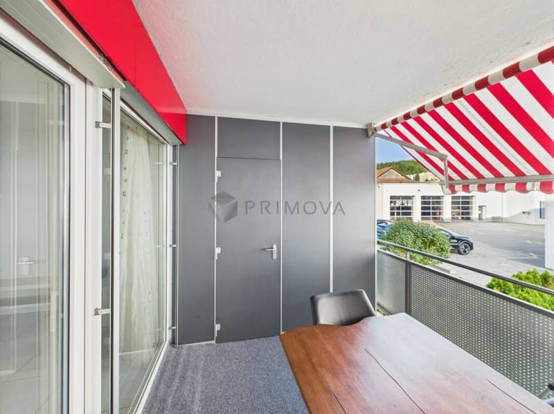 Generous living pleasure with balcony and ideal floor plan (12)