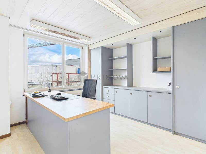 Profitieren Sie von 320m² Gewerbefläche in bester Hafenlage zu einem unschlagbaren Preis (2)