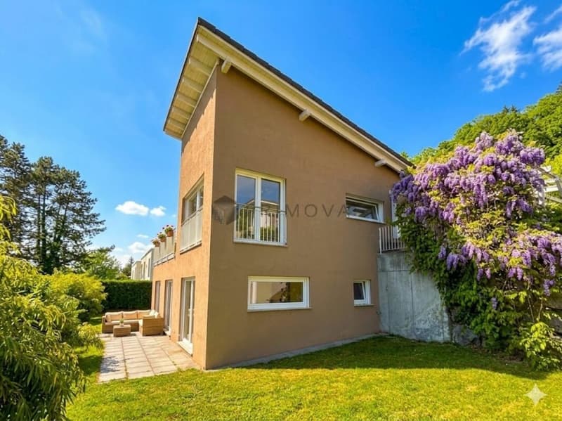 Wohnen Sie mit einer atemberaubenden Aussicht , dieses Haus an bester Lage sucht seinesgleichen! (11)