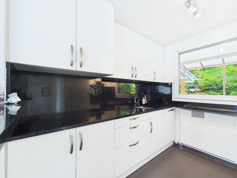 Moderne 5.5 Zimmer-Maisonette bietet exklusives Wohnen auf drei Etagen wie im Einfamilienhaus (3)