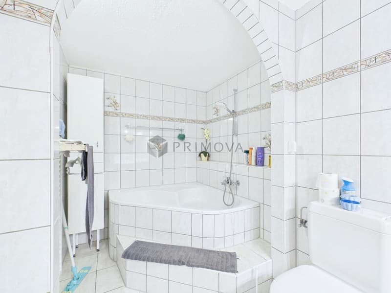 Moderne 5.5 Zimmer-Maisonette bietet exklusives Wohnen auf drei Etagen wie im Einfamilienhaus (8)