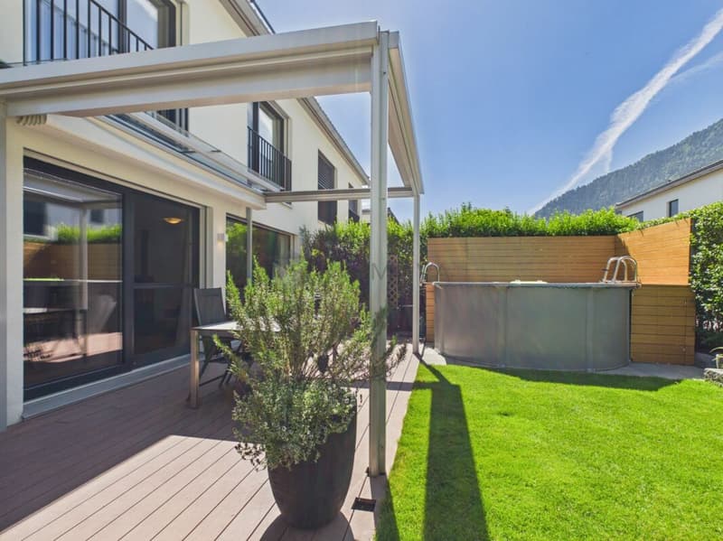 Bezauberndes 5.5 Zimmer - Doppeleinfamilienhaus & Garten in Top-Quartier (12)