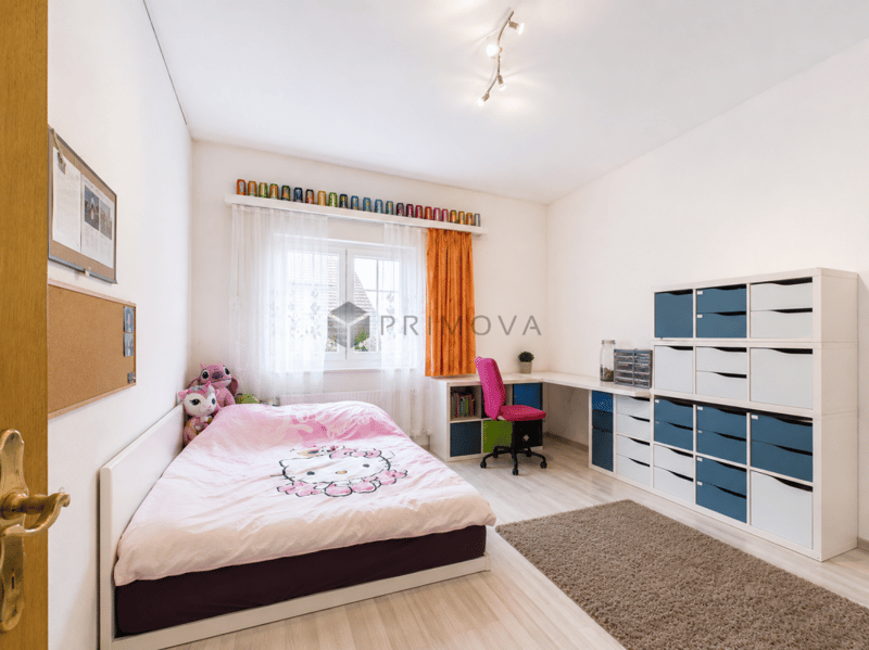 Ihr neues Zuhause in Wängi - Grosszügiges Reihenhaus mit Garten und Cheminée (8)