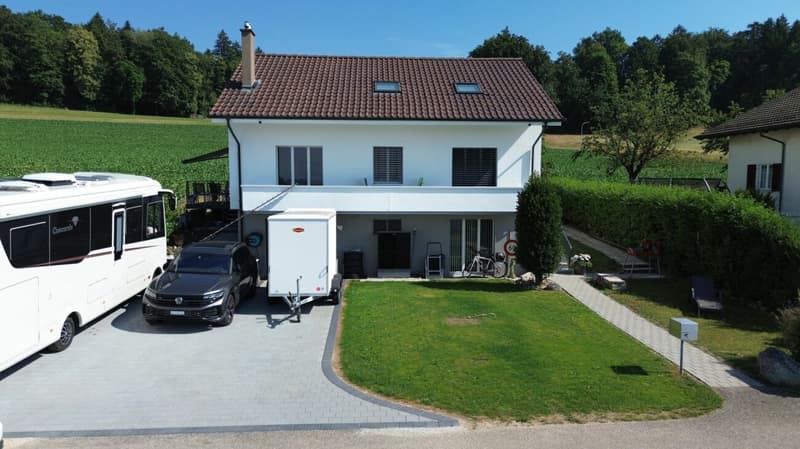 Traumausblick inklusive und ein top-saniertes Familienparadies zum Verlieben (2)