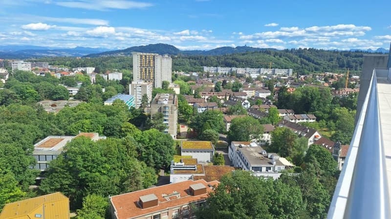Urbaner Weitblick über Bern stilvoll wohnen im 19. Stock (11)