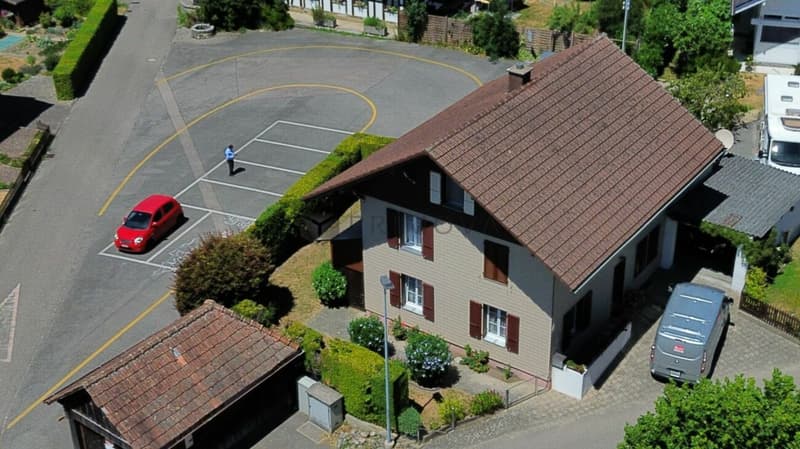 Bezahlbares Einfamilienhaus oberhalb Grosshöchstetten (1)