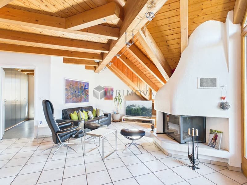 Wohnen mit Weitblick - Attraktive 4.5 Zimmer Dachwohnung mit Galerie (2)
