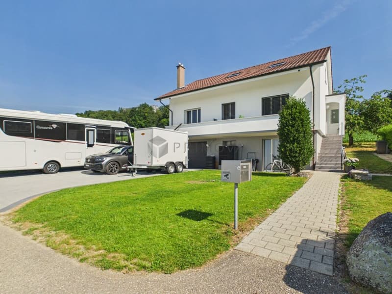 Traumausblick inklusive und ein top-saniertes Familienparadies zum Verlieben (1)