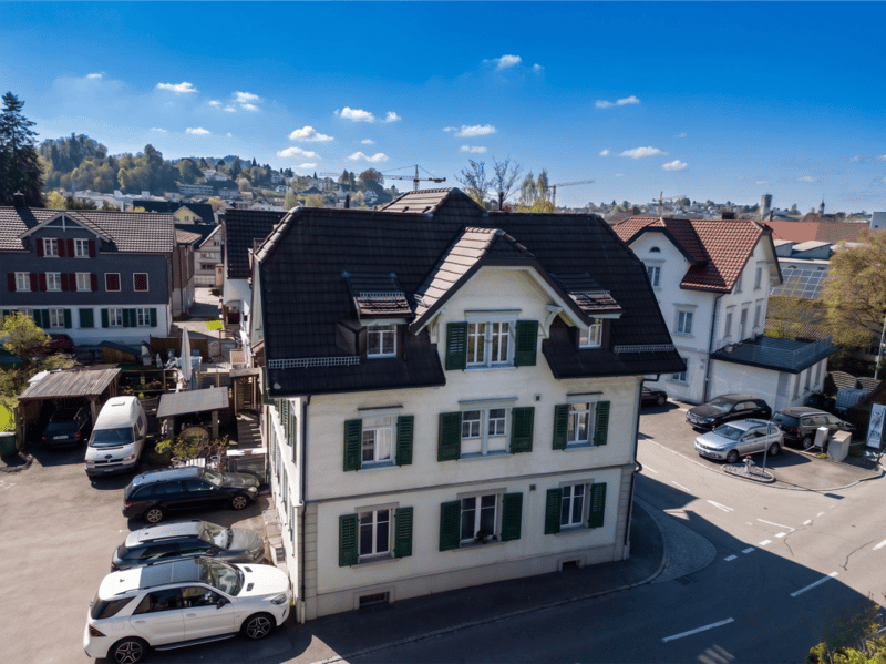 Attraktives Eckhaus mit zwei Wohneinheiten - ideal für Familien oder Investoren (11)