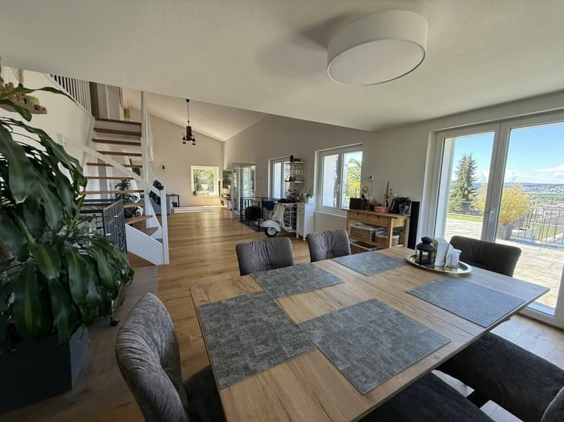 Luxuswohnen in einer Villa mit privatem Spa und atemberaubender Aussicht (2)