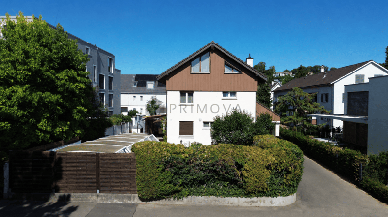 Repräsentatives Anwesen mit Einliegerwohnung, Wintergarten und Swimmingpool (2)