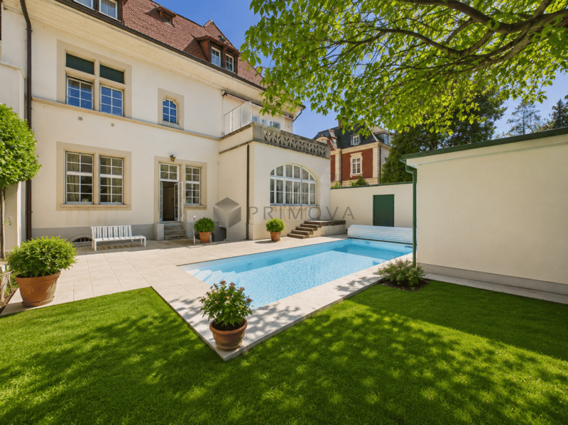 Ein Stück Basler Zeitgeschichte: Unvergleichliches Stadtpalais mit Pool & Sauna (2)