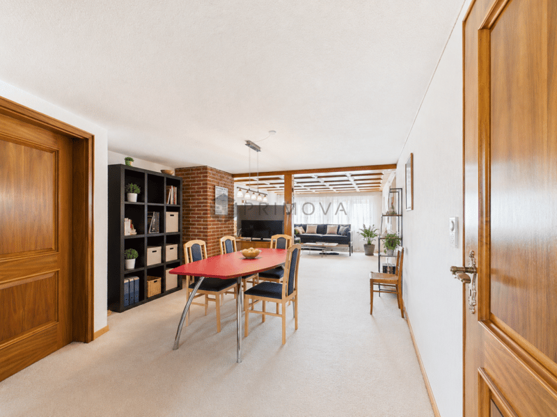 Viel Raum für die Familie - charmantes 5.5 Zimmer Reihenhaus (7)