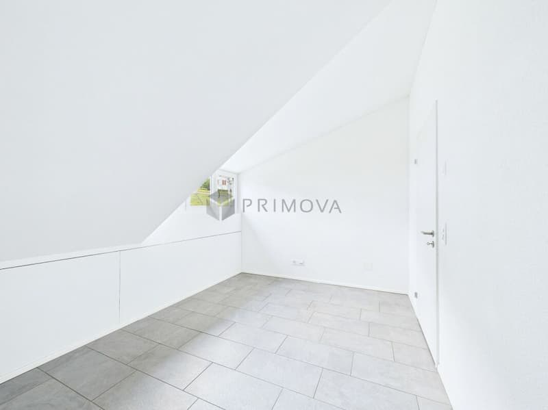 Wohnen mit Weitblick - helle 4.5 Zimmer Wohnung mit 1.01 % Hypothek (4)
