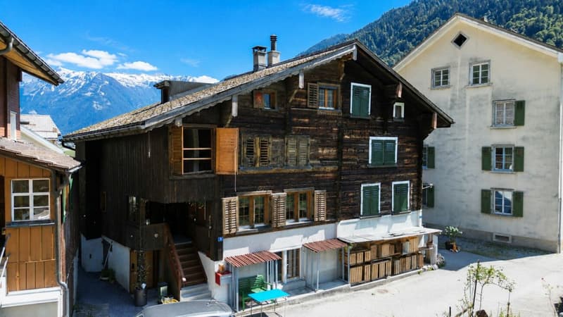 Einmaliges Bijou mit Geschichte - 320-jähriger Strickbau, 5 Zimmer & Bergblick (1)
