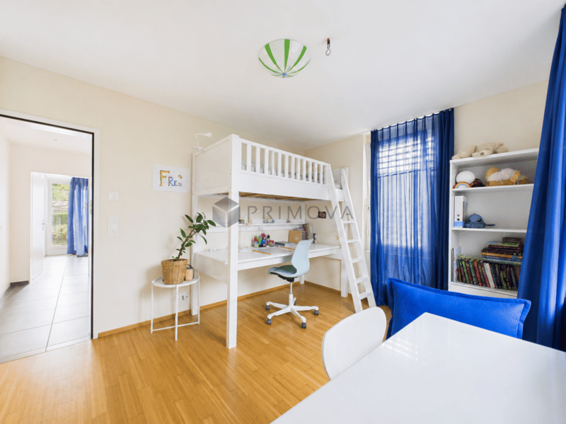 4.5 Zimmer-Gartenwohnung mit Wintergarten und eigenem Garten (9)