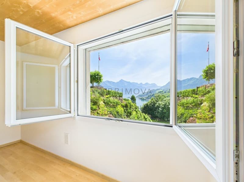 Wohnen am See: Möblierte 2.5 Zi.-Ferienwohnung mit Panorama-Terrasse & Parkplatz (9)