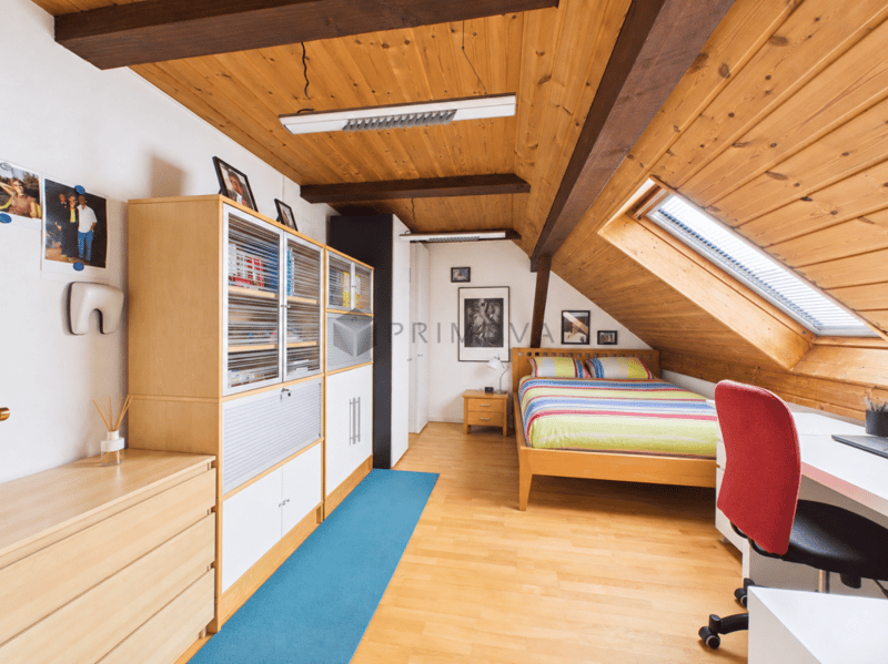 Besonderes Wohngefühl! Maisonette mit Galerie und Cheminée (13)