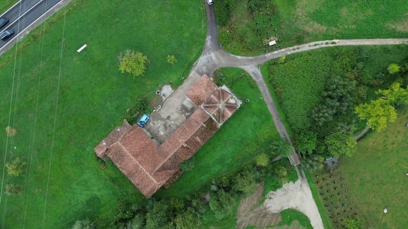 Eine Liebeserklärung mit Potenzial: Historisch wohnen und arbeiten am Murtensee. (15)