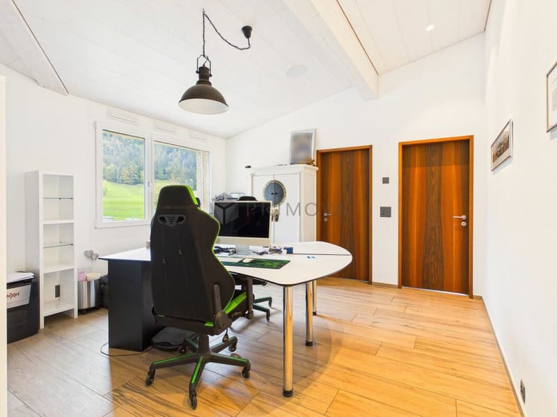Ihr luxuriöses Zuhause: Eleganter 4.5 Zimmer-Traum mit 6 m Raumhöhe, Spa-Ensuite Bad & verglaster Loggia (6)