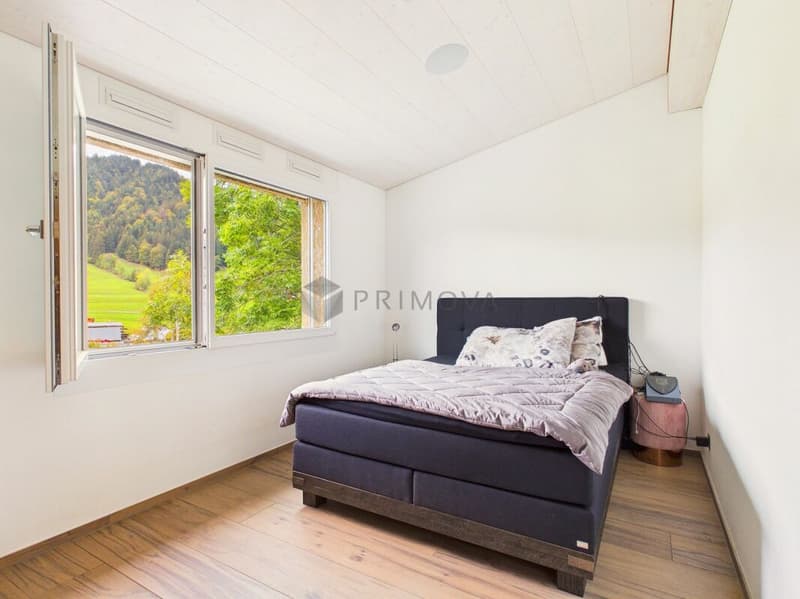 Ihr luxuriöses Zuhause: Eleganter 4.5 Zimmer-Traum mit 6 m Raumhöhe, Spa-Ensuite Bad & verglaster Loggia (10)